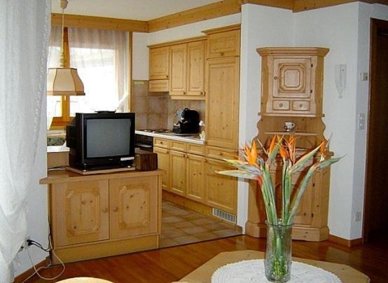 Haus Adora Apartment