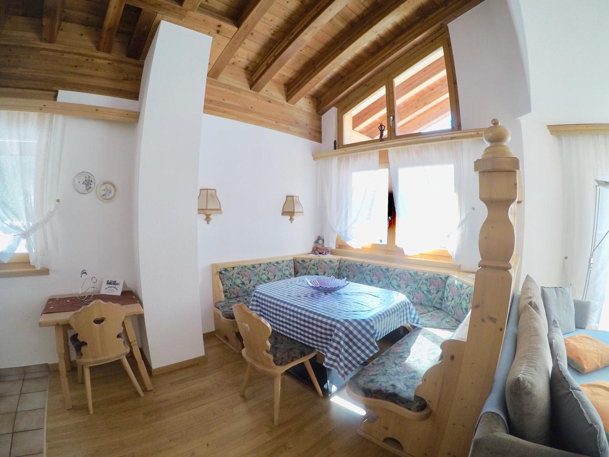 Haus Adora Apartment